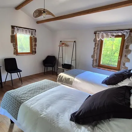 Le De Jousseaume בית נופש *