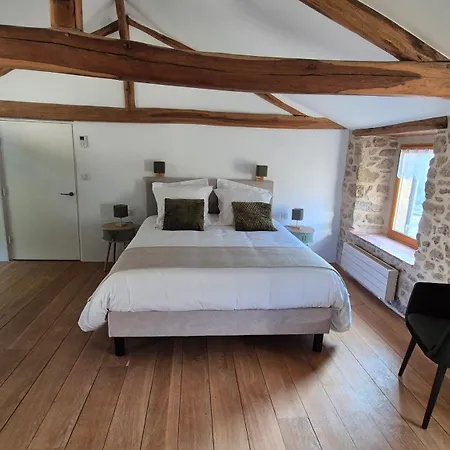 בית נופש Le De Jousseaume *