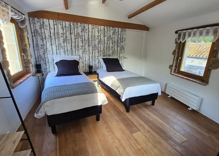 Le De Jousseaume 度假居 Mortagne-sur-Sevre